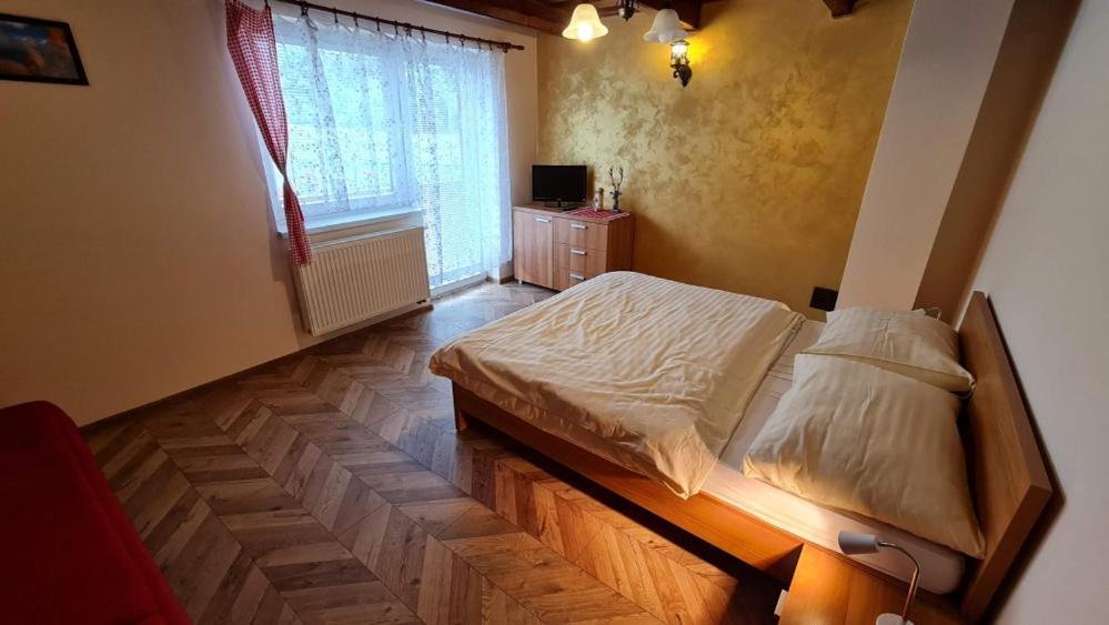 Chata pod Chopkom Tále Exteriér fotografie